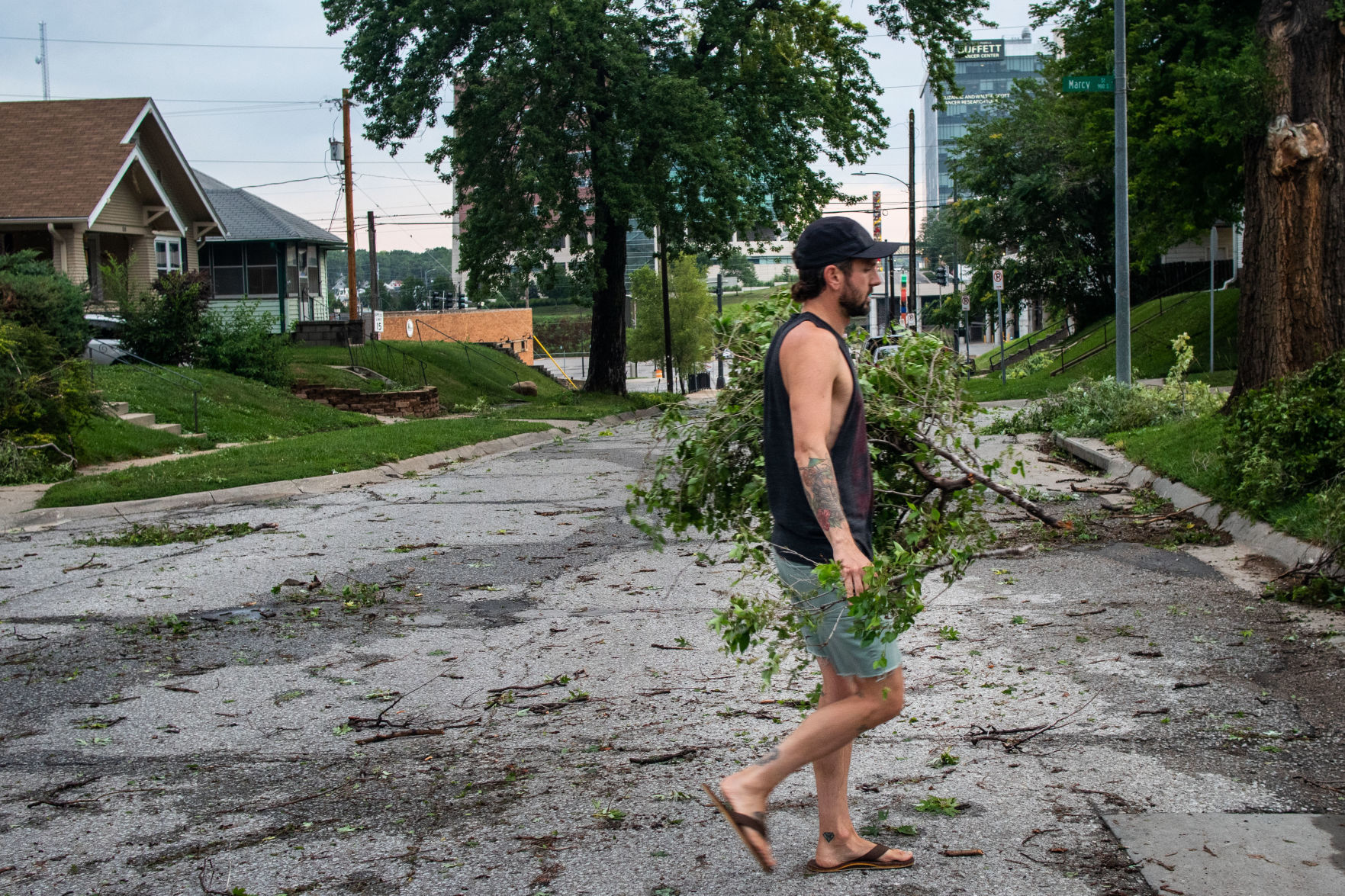 071121-owh-new-stormdamage-pic-cm006.jpg